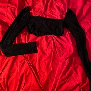 Black Long Sleeve Ribbed Crop Top